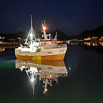 Sjostrand Rorbuer منتجع بولستاد