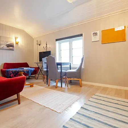 Sjostrand Rorbuer 3*