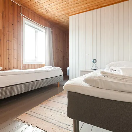 Sjostrand Rorbuer Ballstad