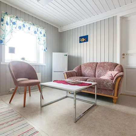 Sjostrand Rorbuer 3*