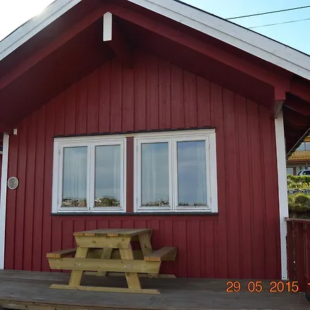 Sjostrand Rorbuer Resort 3*