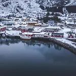 Semesteranläggning (resort) Sjostrand Rorbuer Ballstad