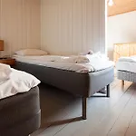 Sjostrand Rorbuer Rezort 3*