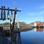 Sjostrand Rorbuer 3*
