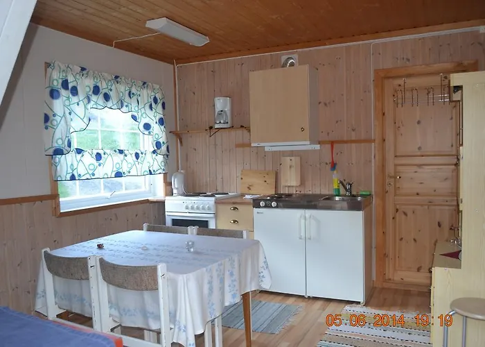 Sjostrand Rorbuer Resort Ballstad