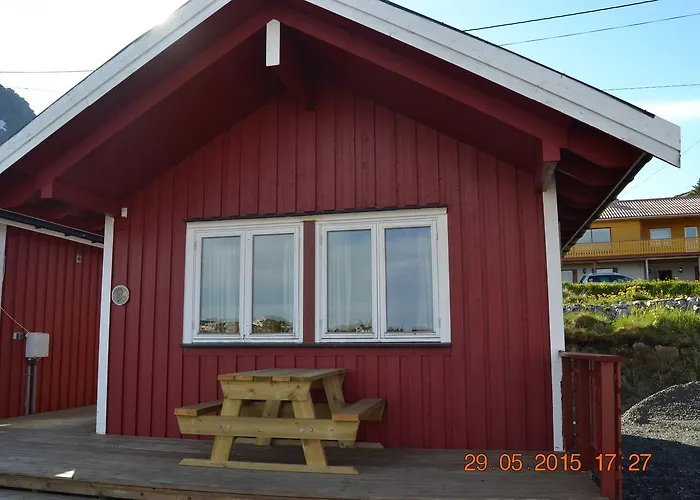 Sjostrand Rorbuer Resort 3*